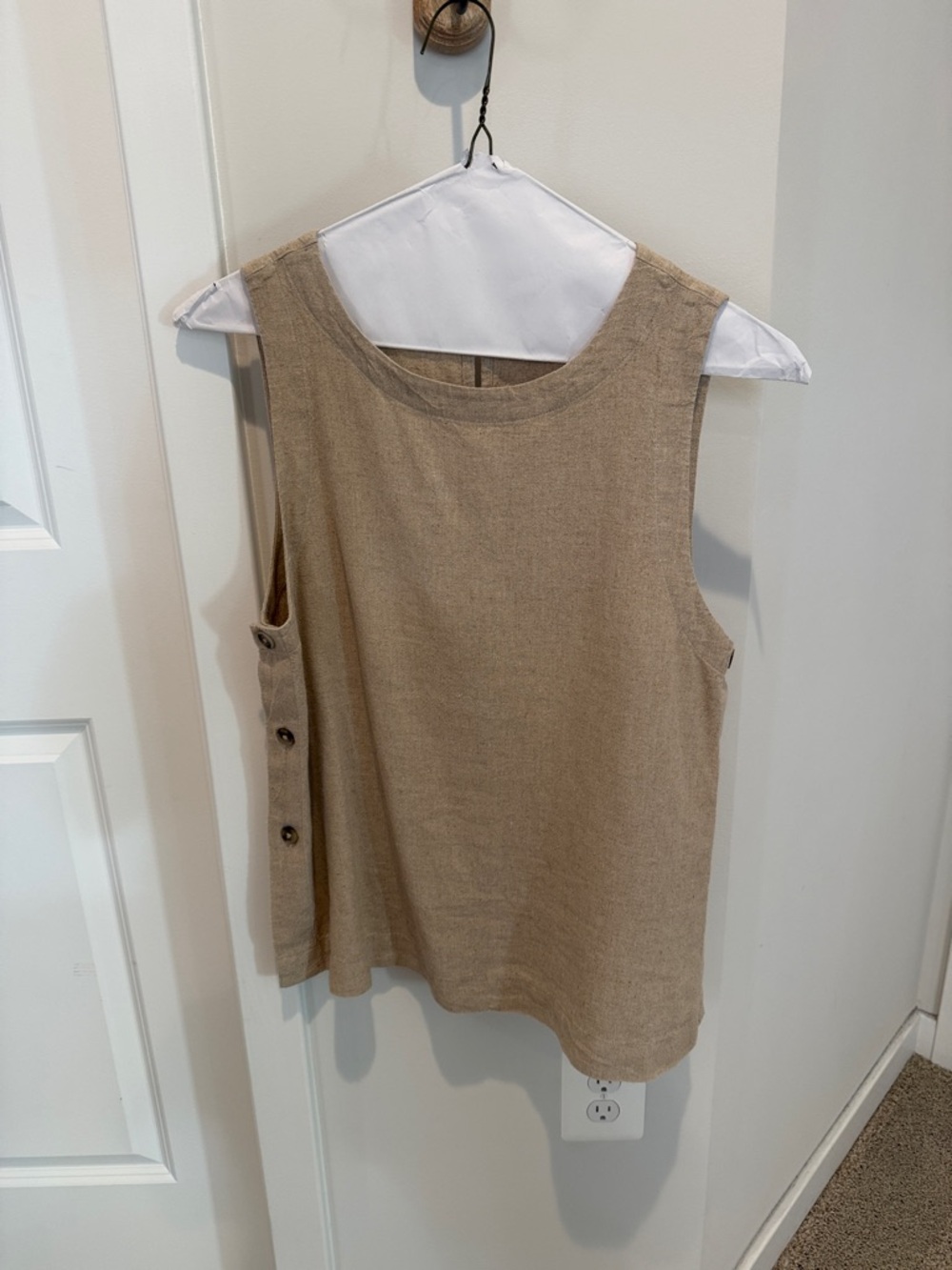 Universal Thread Sleeveless Side-Button Tank in Beige